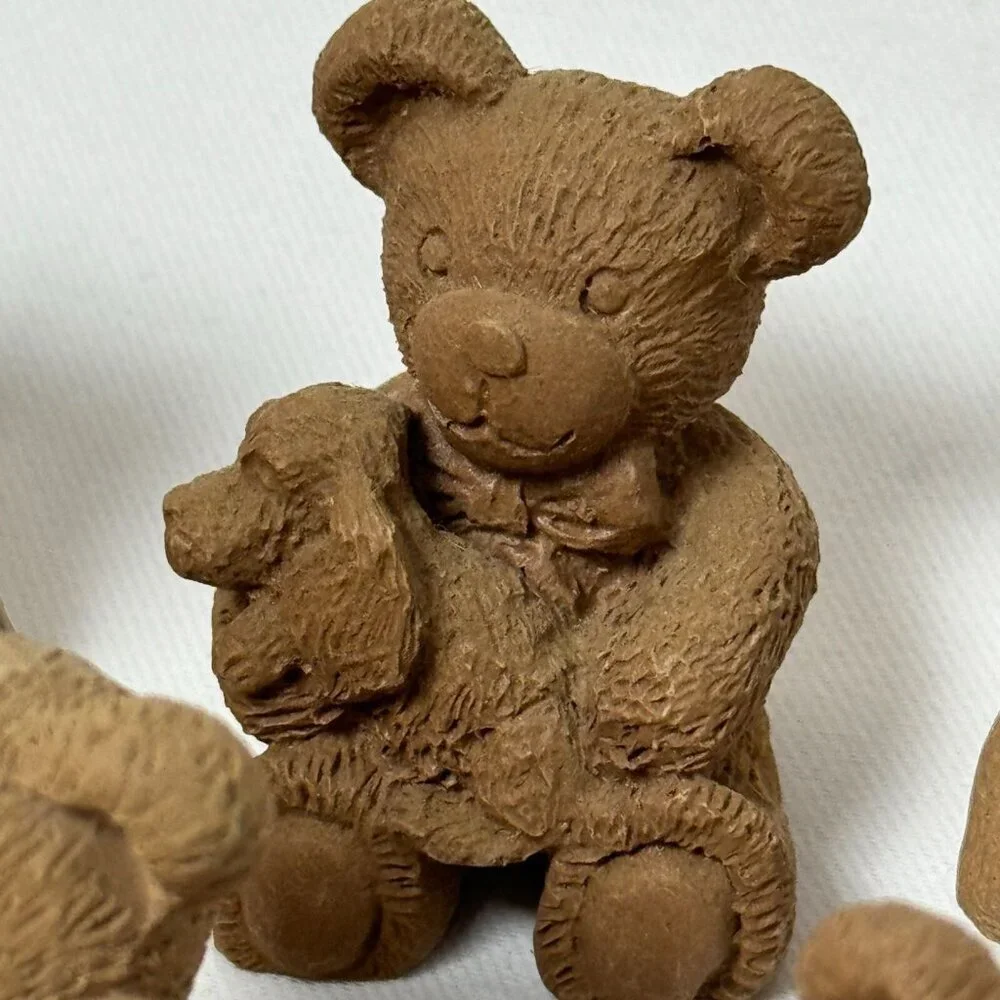 Lot of 25 Mini Resin Teddy Bear Figurines Detailed Ready to Paint Crafts - Picture 11 of 16